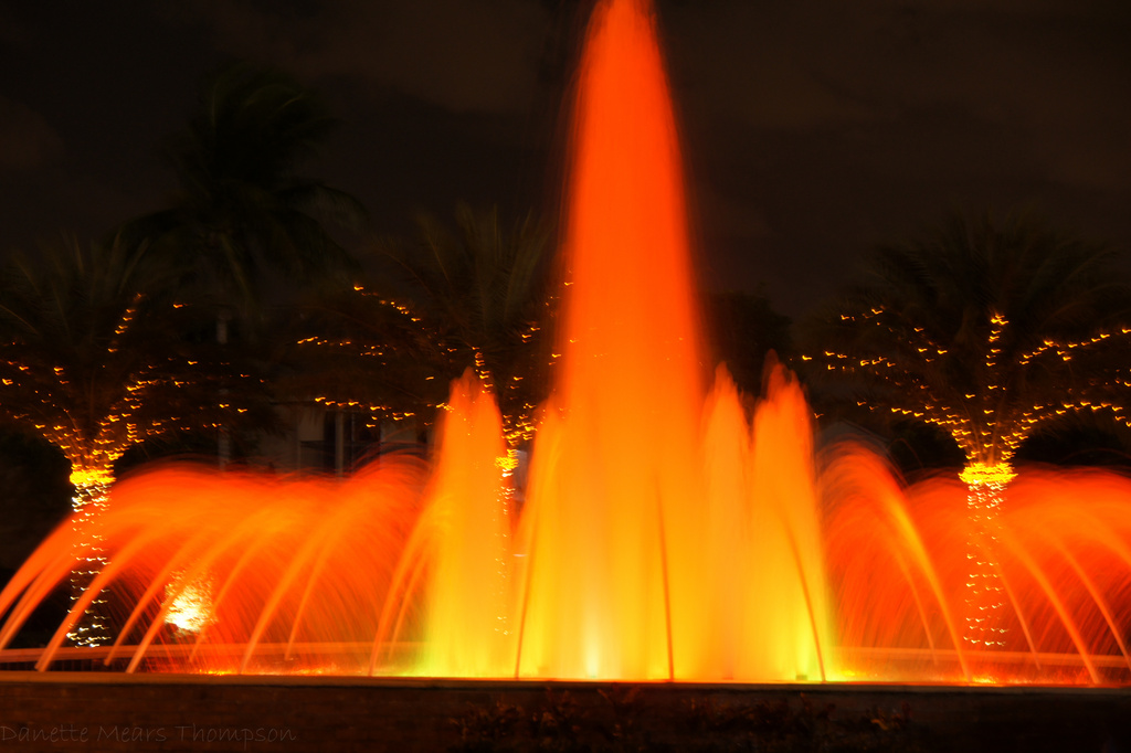 Christmas fountain by danette