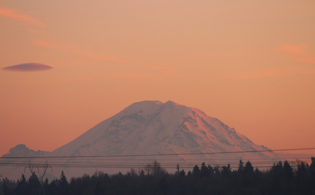 MT Rainier Sunset...Drive By... by nanderson