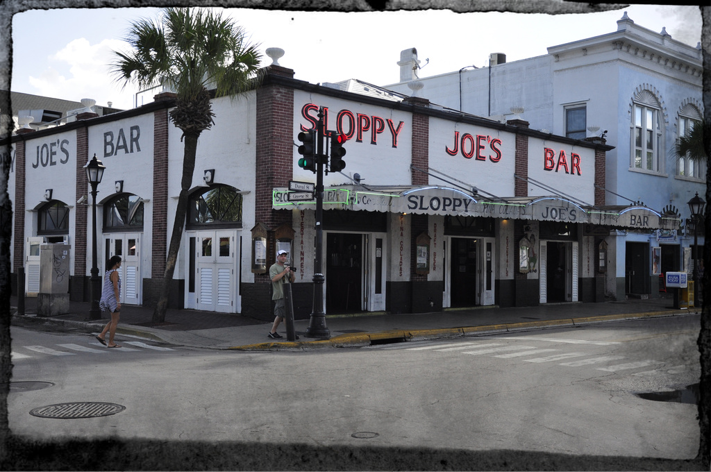 Sloppy Joe's Bar - a Great Stop  by jin1x
