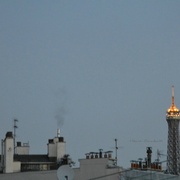 6th Dec 2013 - Eiffel tower at 8 AM
