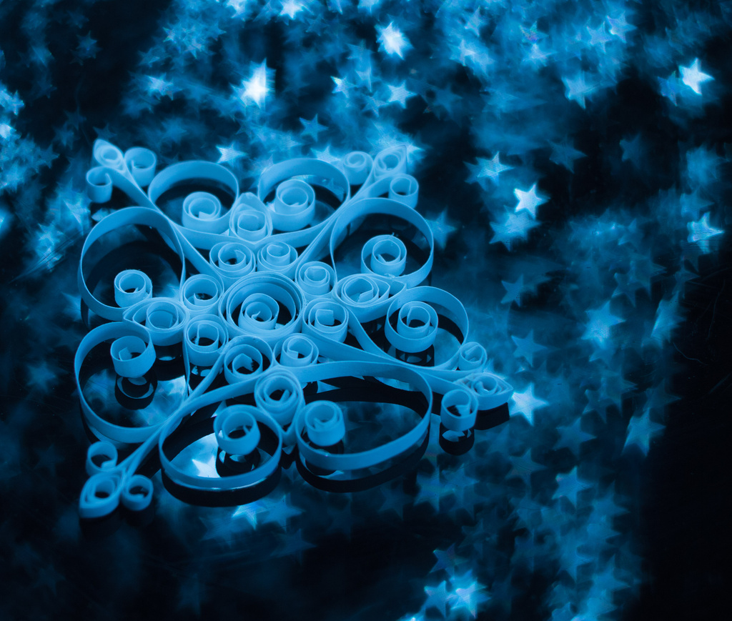 Quilled snowflake by aecasey