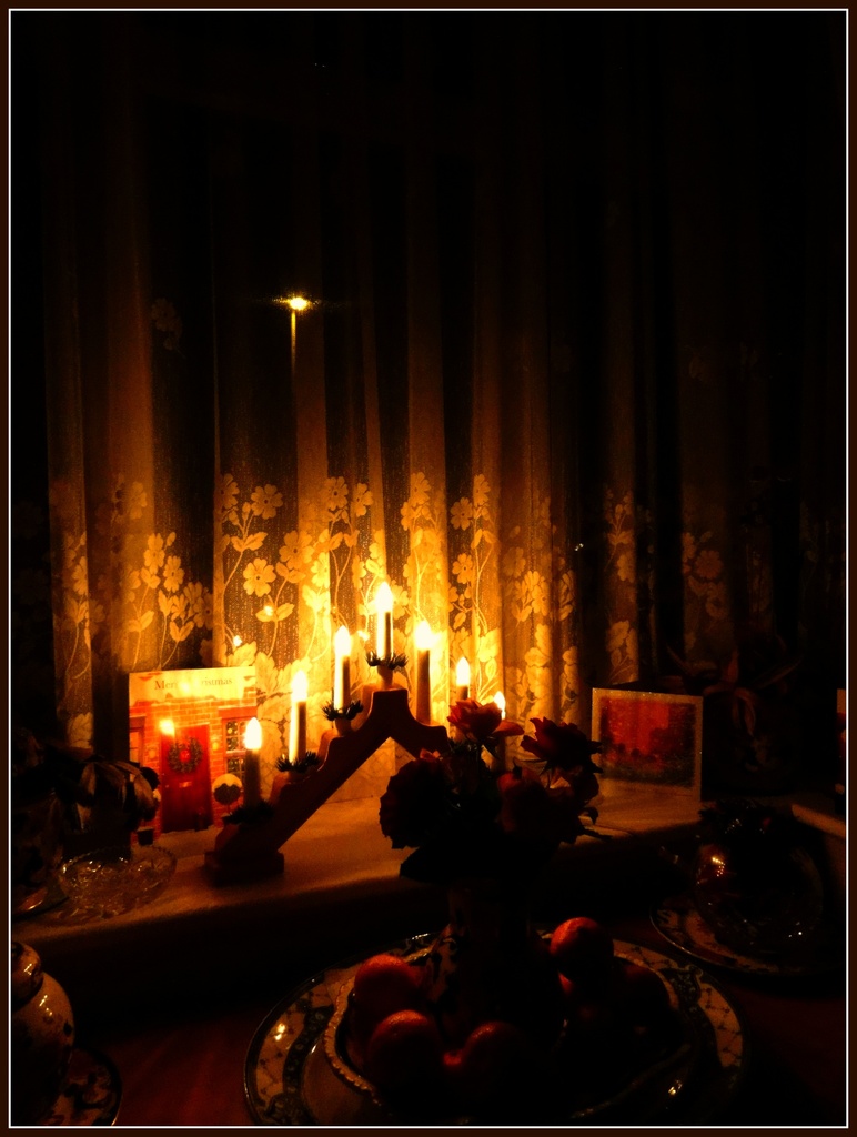 Christmas Candles  by beryl