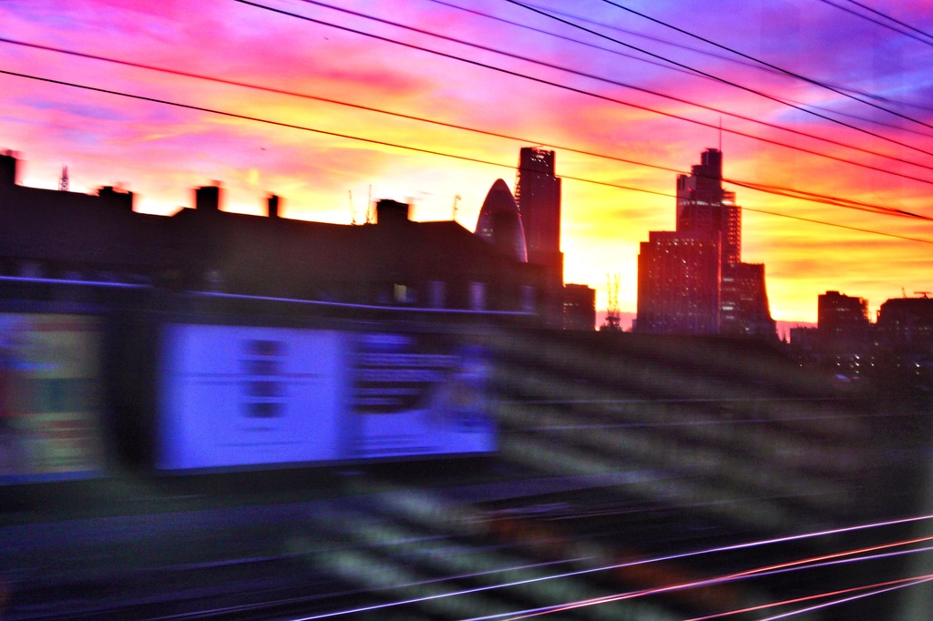 Night sky from a speeding train.. by streats