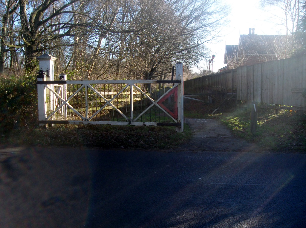 Crossing Gate at Lenwade by motorsports