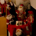 A table with Santas by elisasaeter