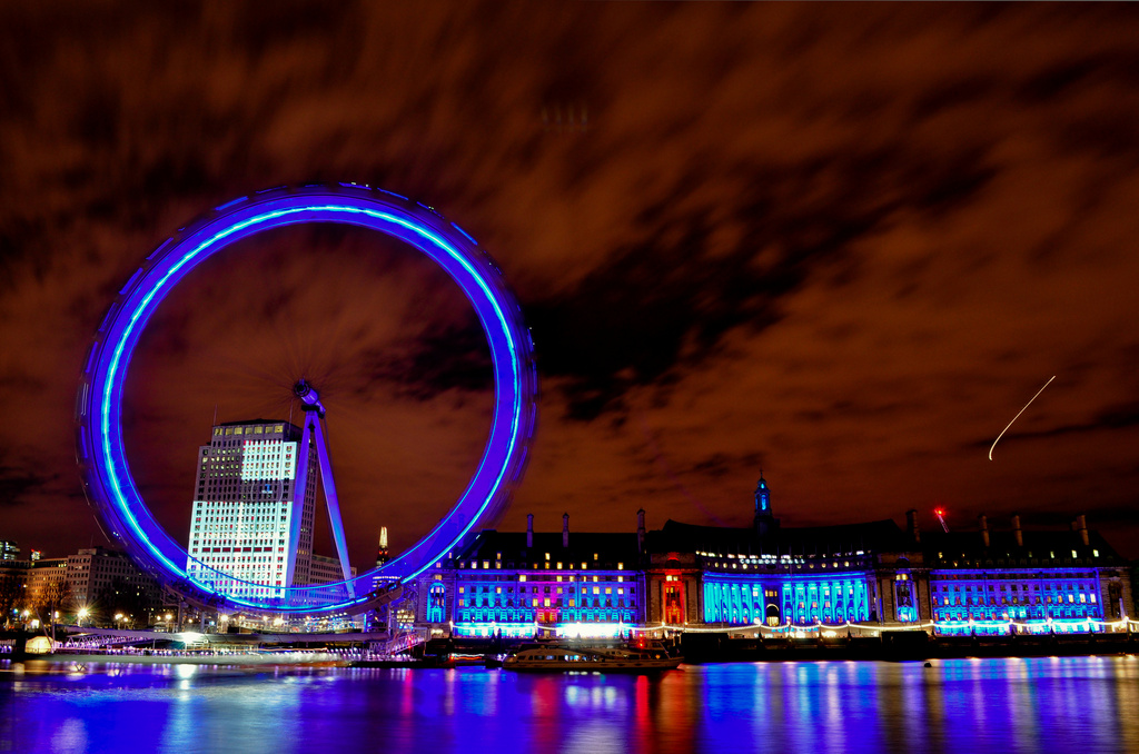 Thirty Seconds by the London Eye by andycoleborn