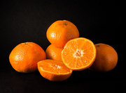 2nd Jan 2014 - 15/365: orange mandarine in a dark background - still life