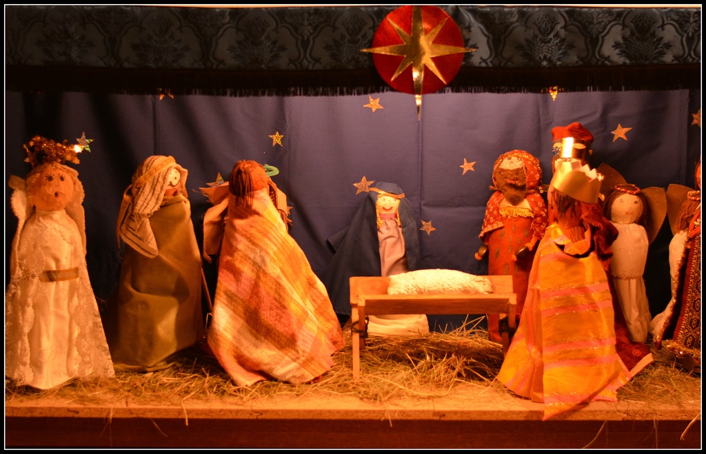 Final Nativity by rosiekind