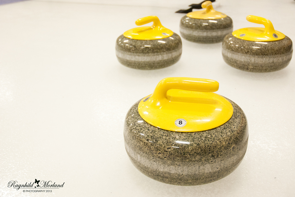 Curling #3 by ragnhildmorland