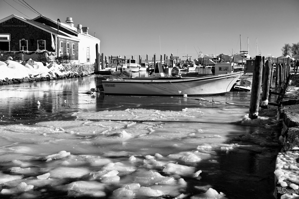 Ice in the Harbor by kannafoot