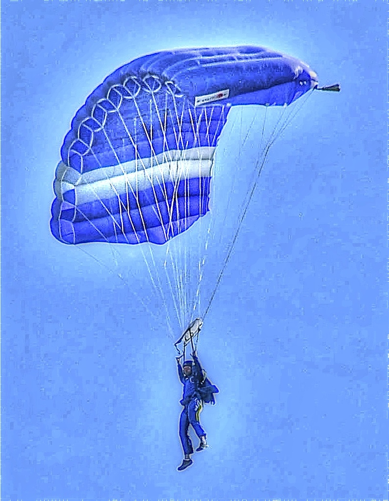 Blue Skydiver by joysfocus
