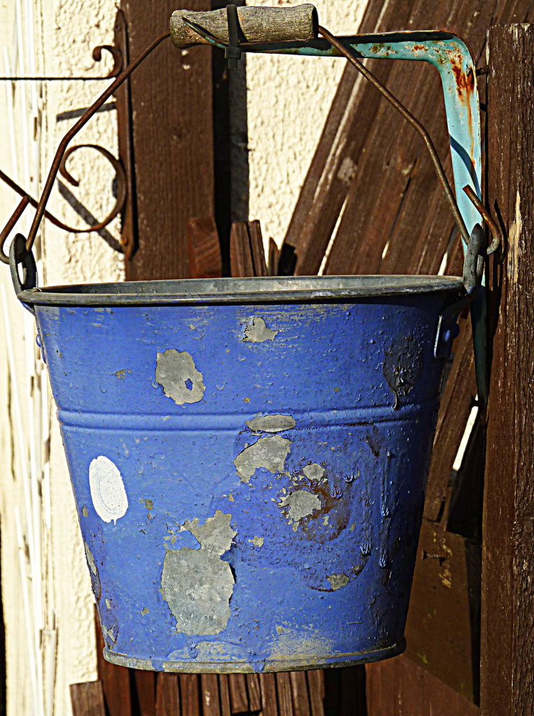 Bucket by boxplayer