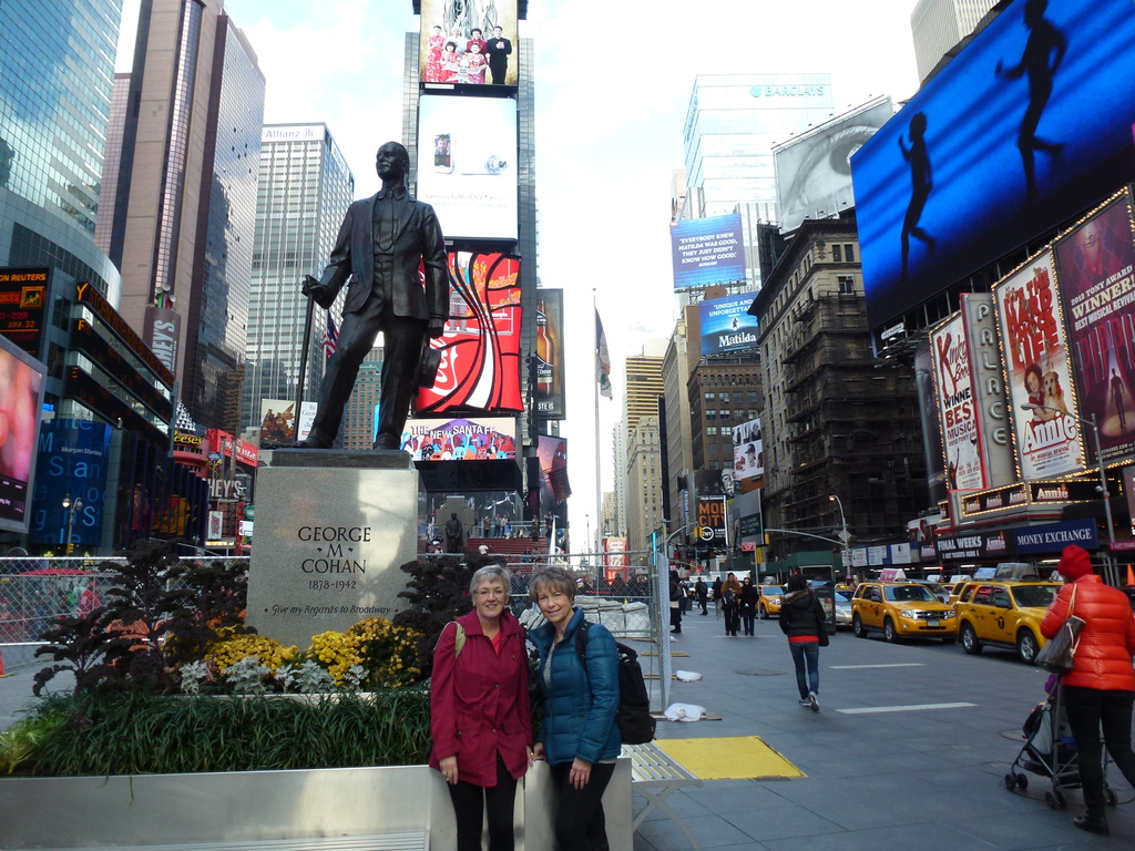 Times Square in New York City by mamabec