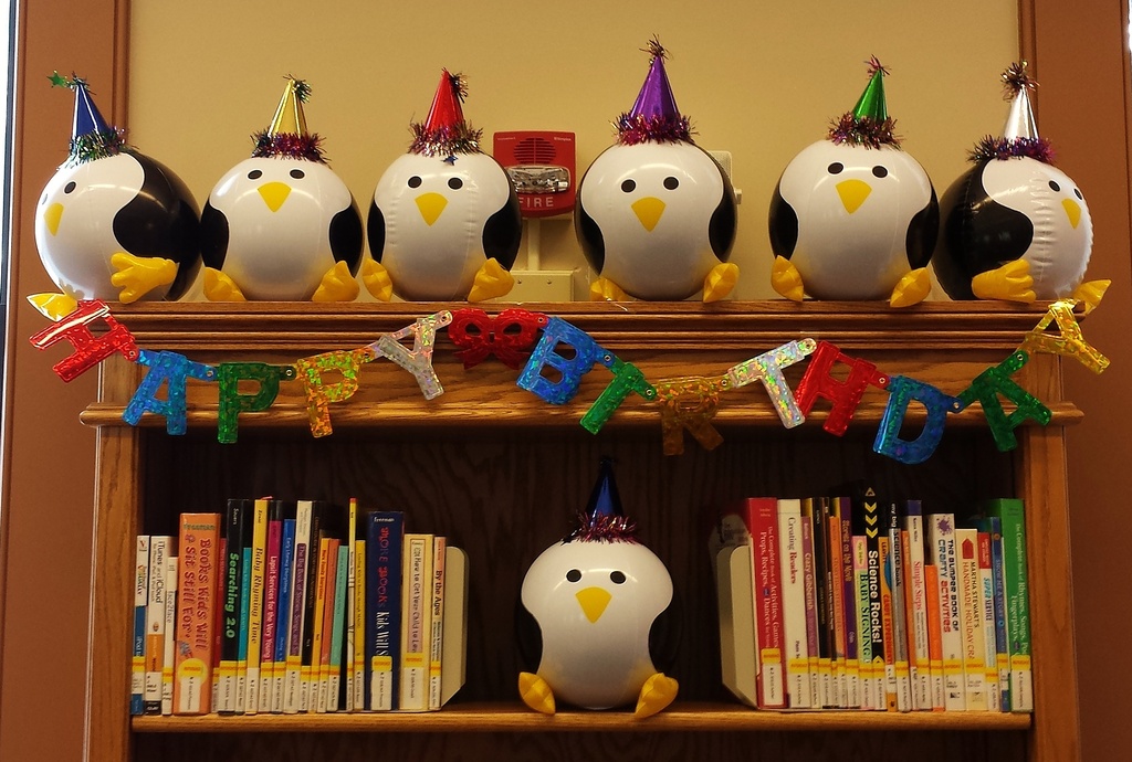 Party Penguins! by edorreandresen