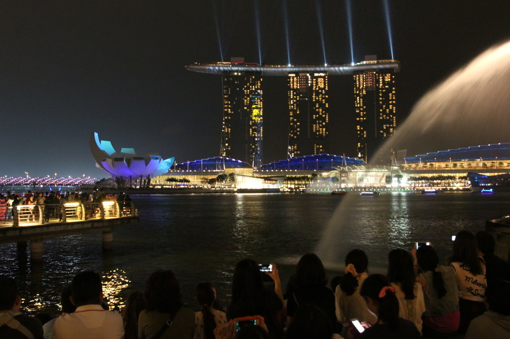 Night view Singapore waterfront by busylady