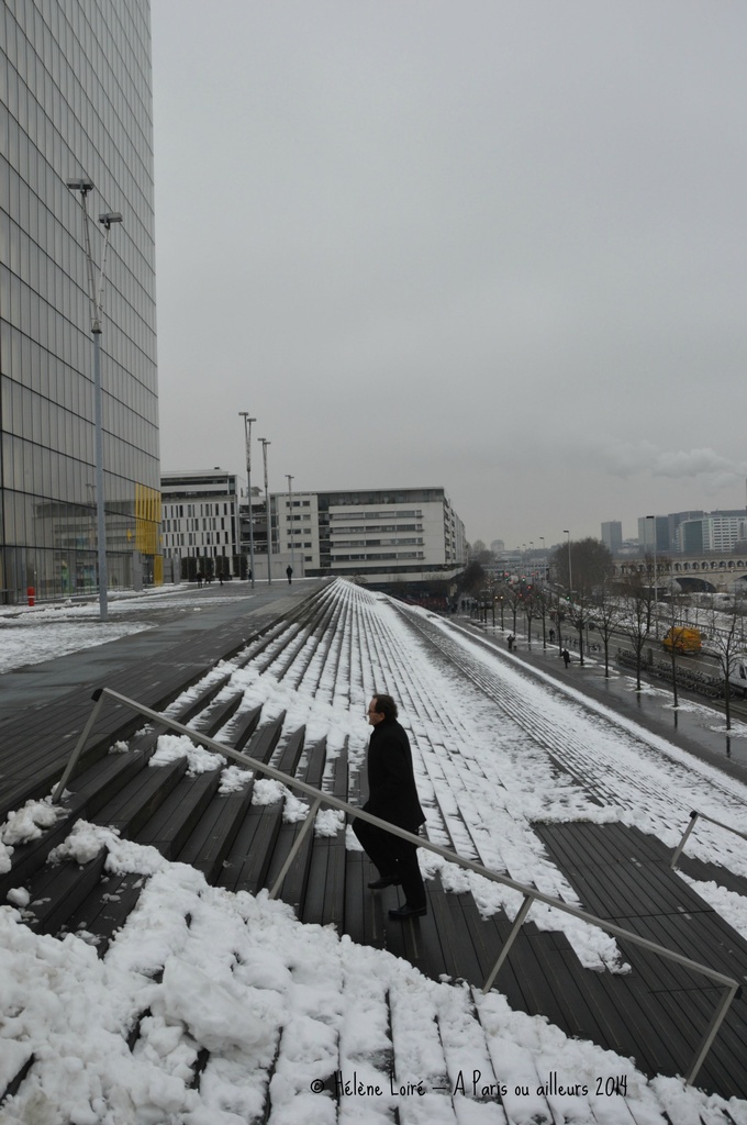 Snow at the TGB by parisouailleurs