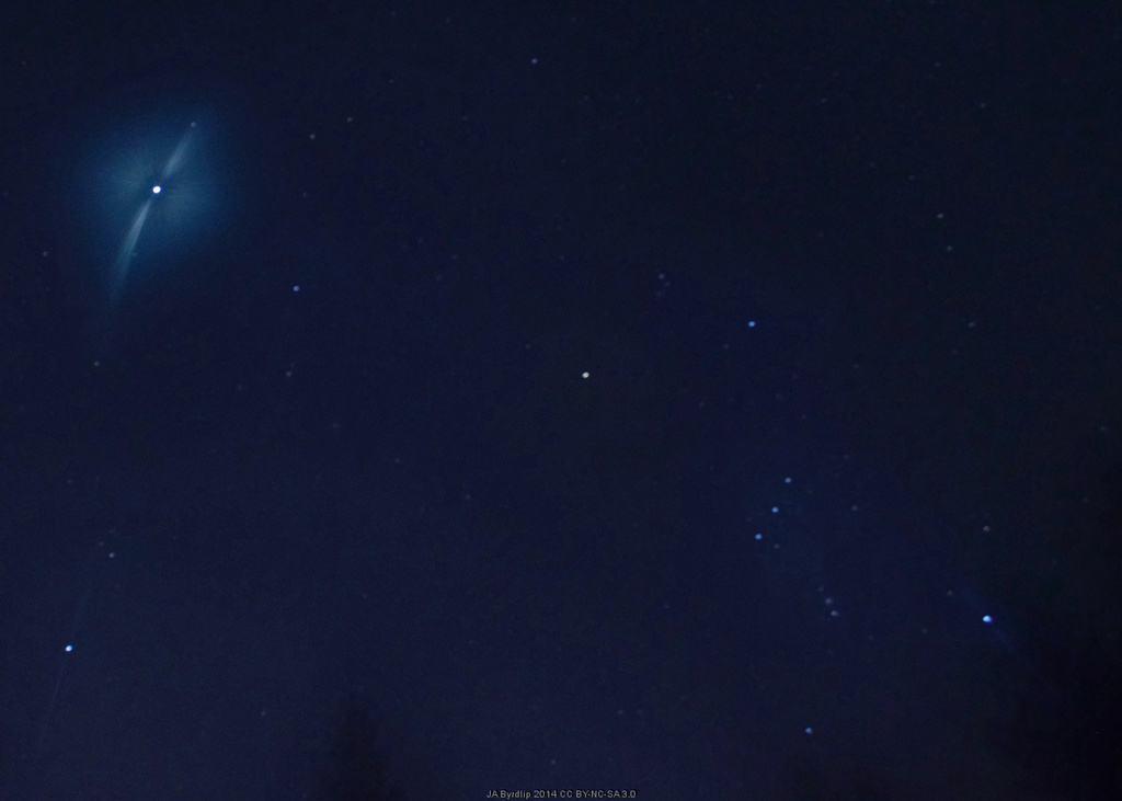 Jupiter in Gemini, Orion And Dew on the Lense by byrdlip
