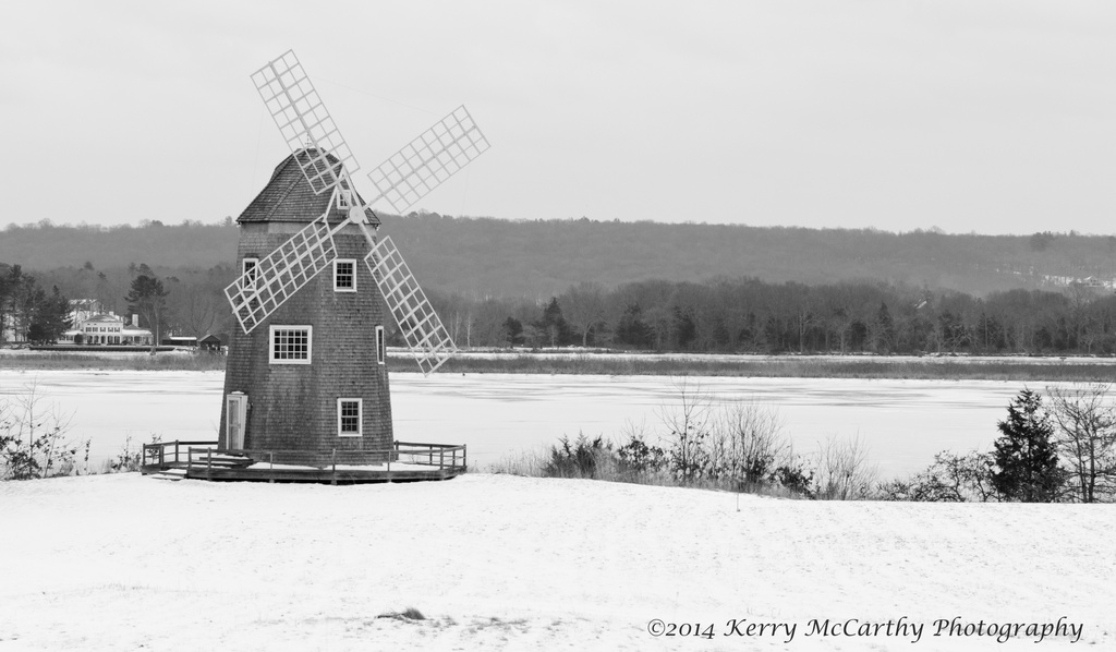 Winter Windmill by mccarth1