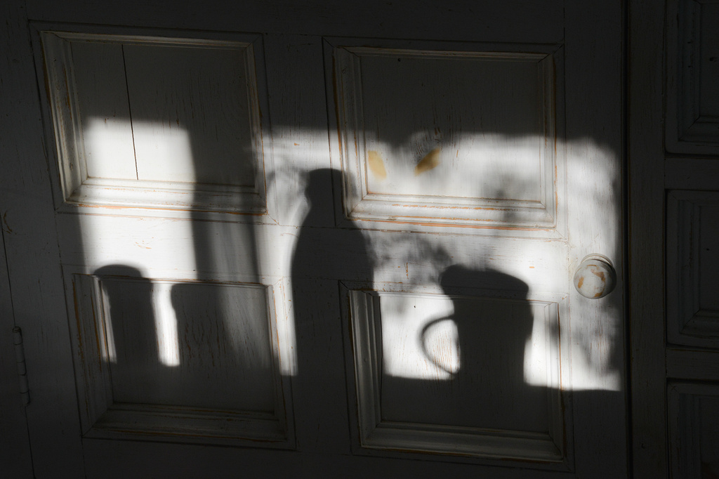 Breakfast shadows by jeneurell