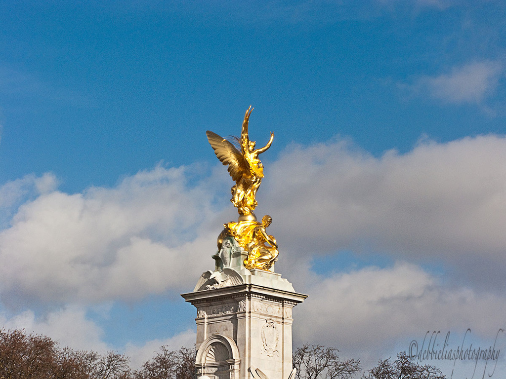 5.2.14 Queen Victoria Memorial by stoat