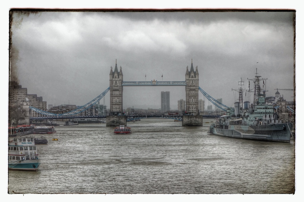 Tower Bridge by mattjcuk