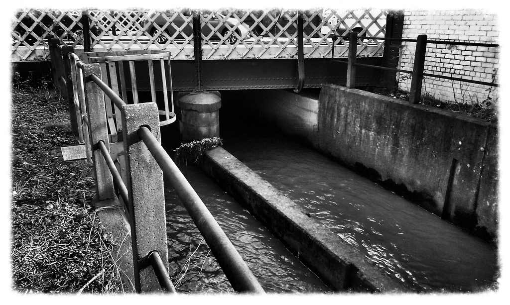 River Leen in mono by phil_howcroft
