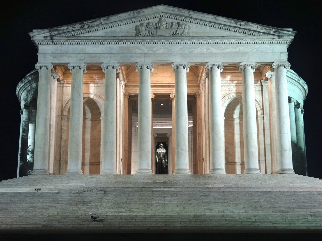 Thomas Jefferson Memorial by khawbecker