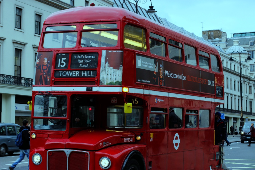 London Bus - Routemaster by bizziebeeme
