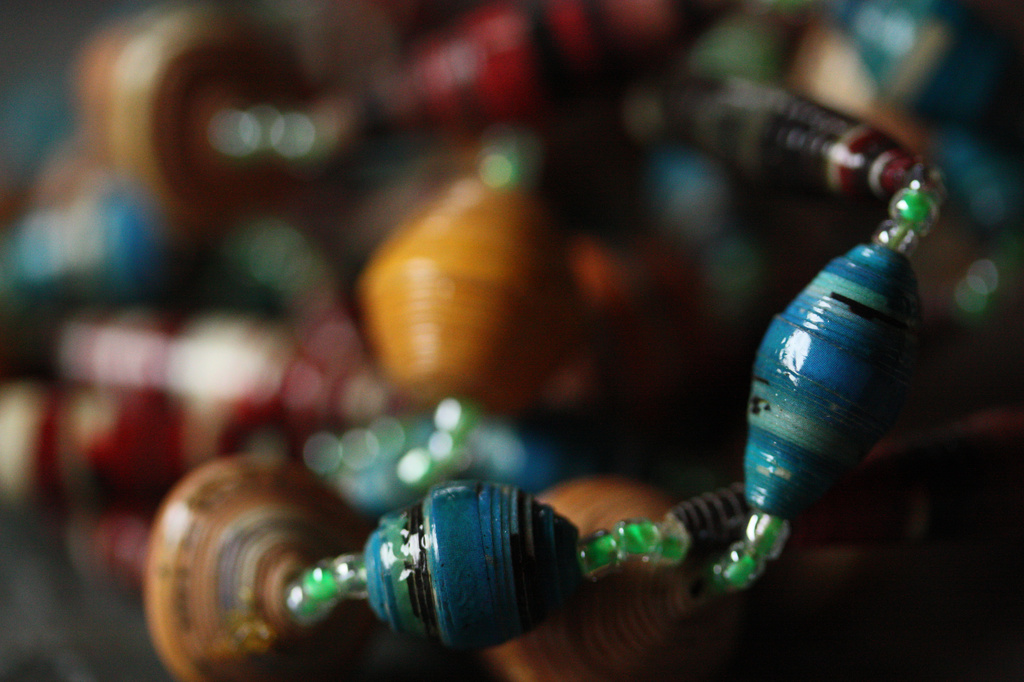 Paper Beads by mzzhope