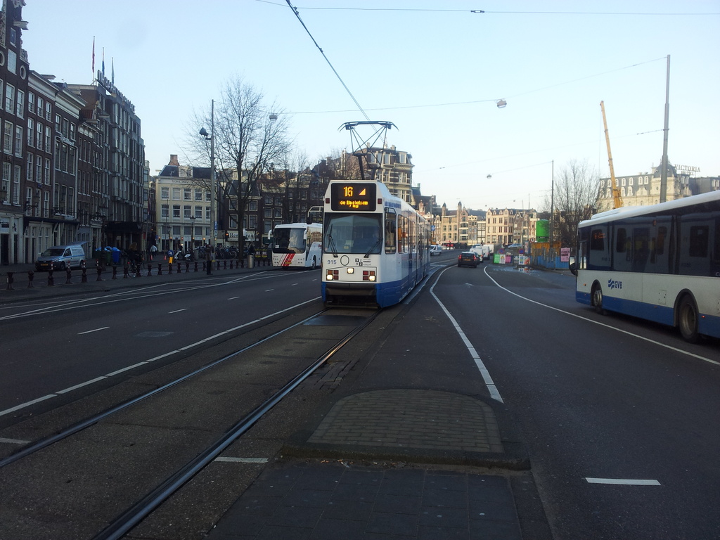 Amsterdam - Prins Hendrikkade by train365