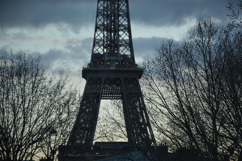 Eiffel tower  by parisouailleurs
