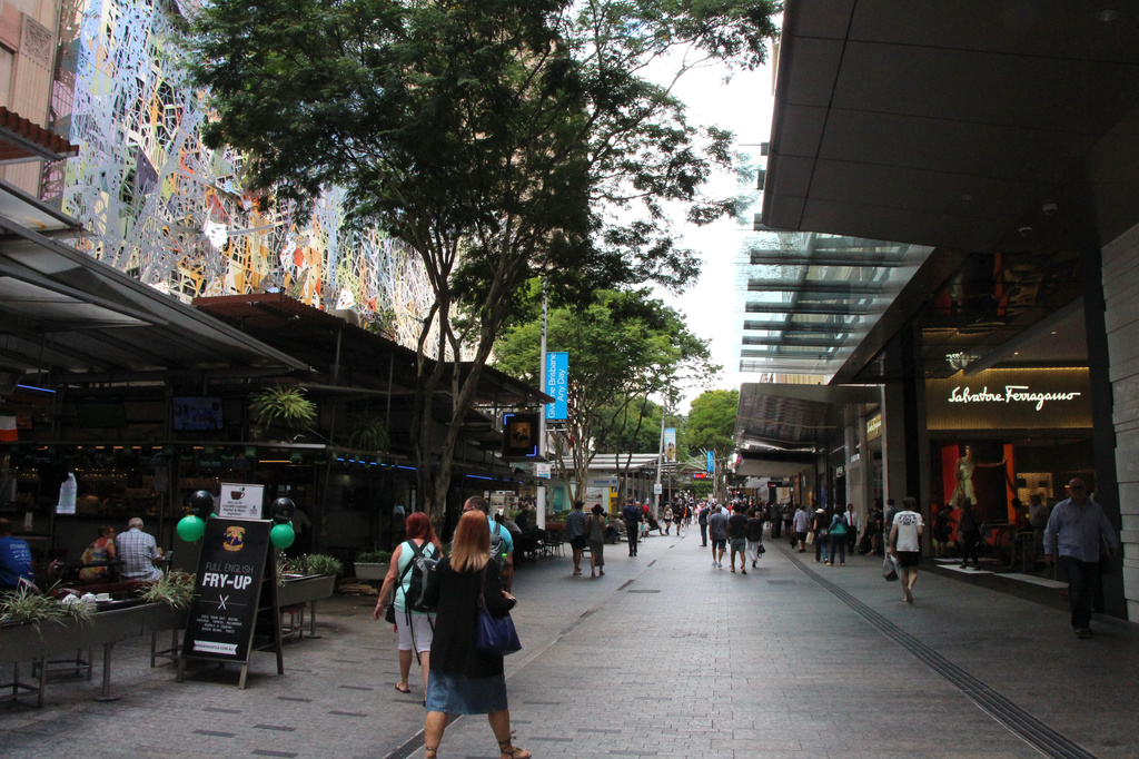 My Brisbane 6 - Queen St Mall by terryliv
