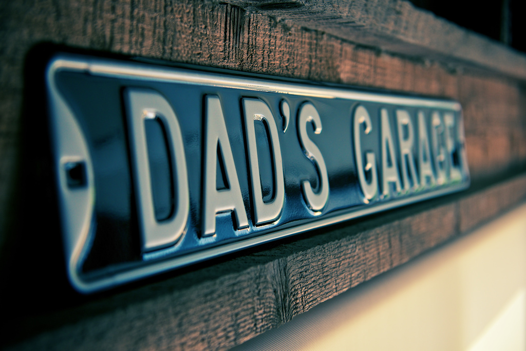 Dad's Garage by kwind