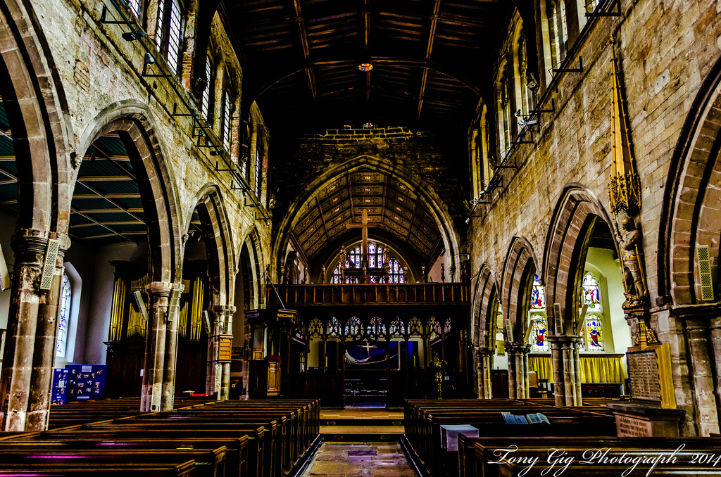 St Peters Church by tonygig