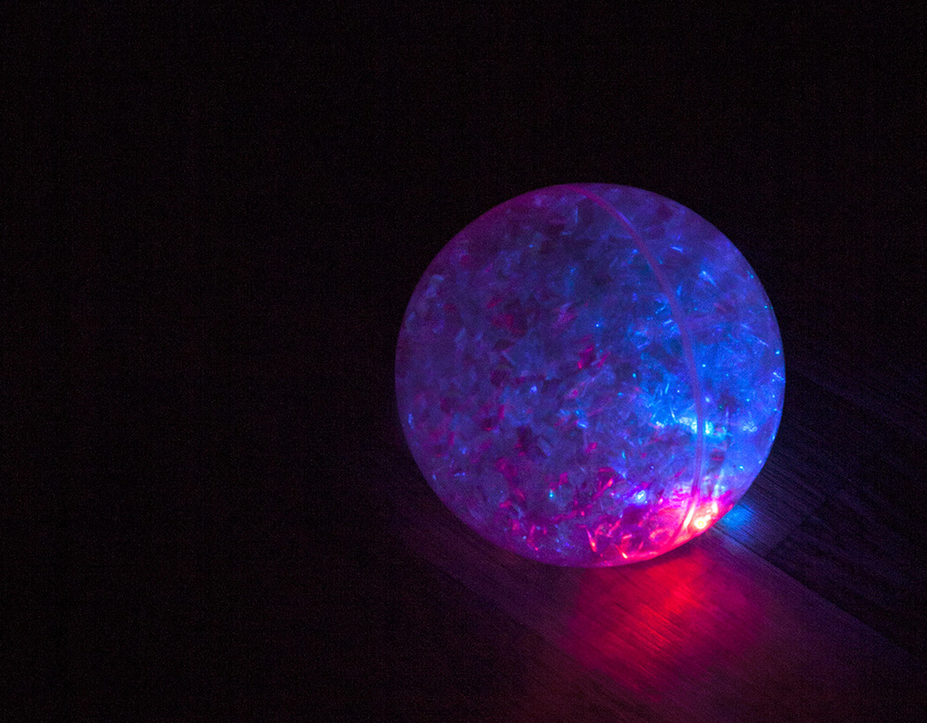 Glowing Ball by gardencat