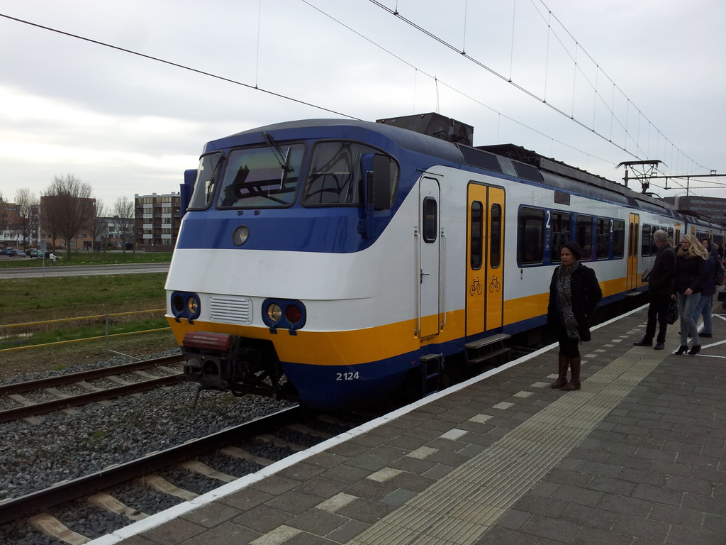 Alphen aan den Rijn - Station by train365
