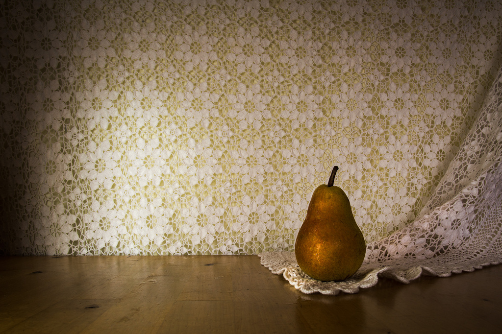 Portrait of a pear by jeneurell
