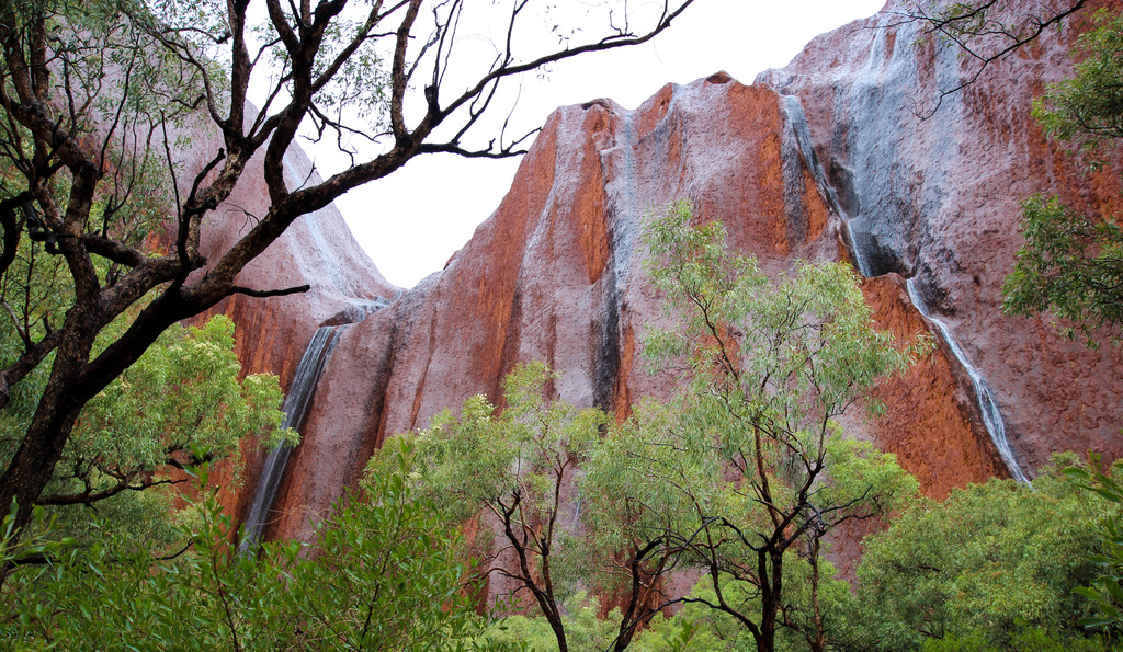 Waterfalls regenerating Uluru by flyrobin