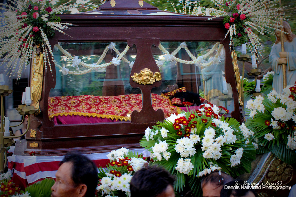 Santo Entierro (Holy Burial) by iamdencio