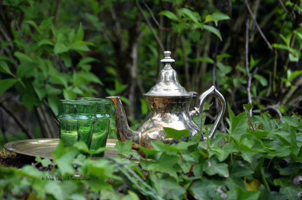 Mint tea in the garden by parisouailleurs