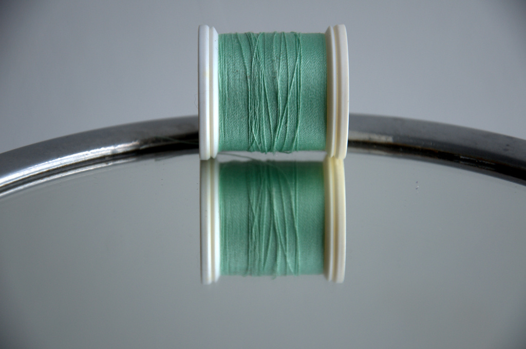 Sewing thread by overalvandaan