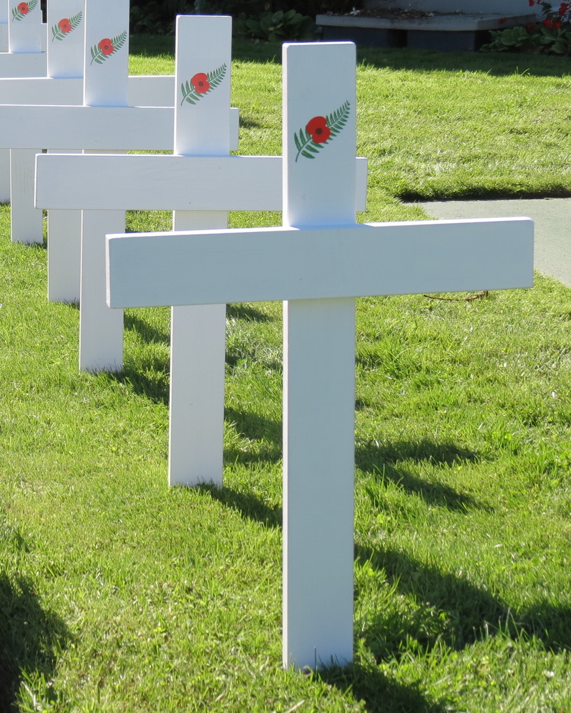 Fields of Remembrance - Paparua RSA by kiwiflora