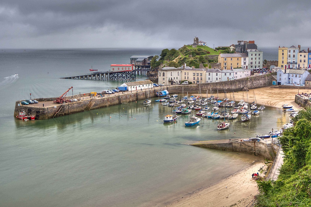 Tenby Harbour. by gamelee