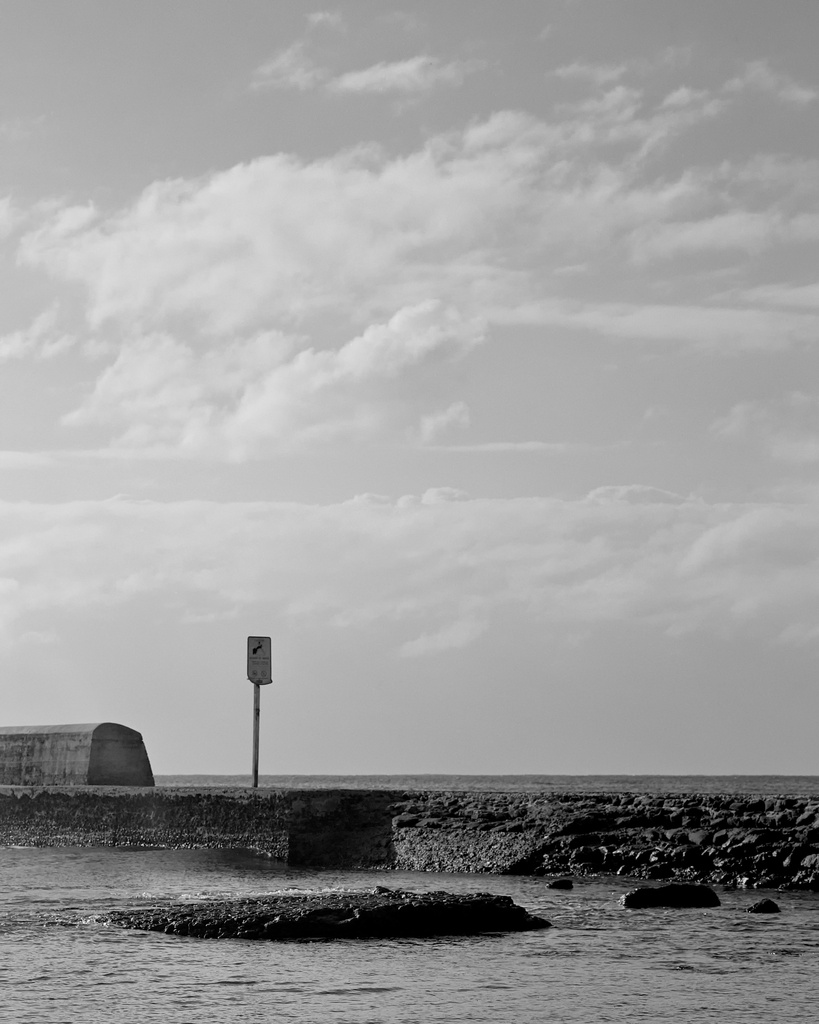 Harbour wall by peterdegraaff