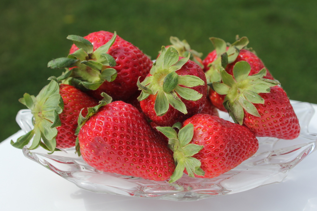 Sweet as strawberries by randystreat