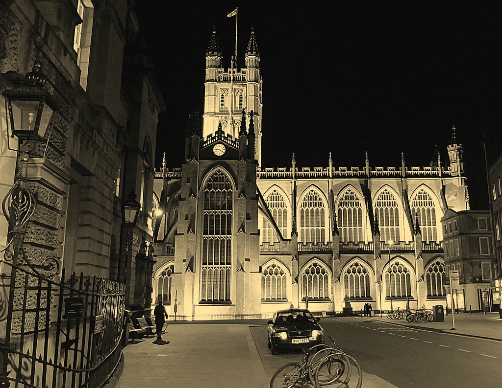 Bath Abbey after dark by quietpurplehaze
