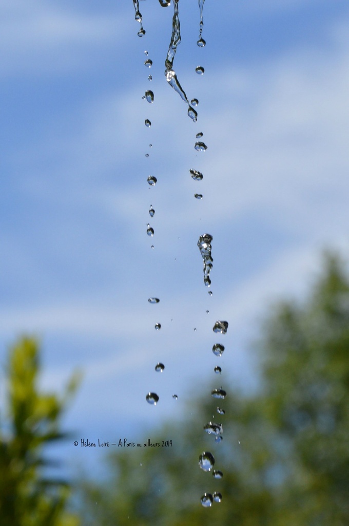 water droplets by parisouailleurs