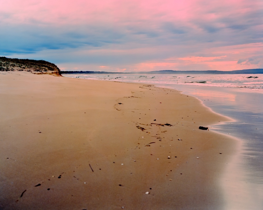 Bherwerre Beach at dawn by peterdegraaff