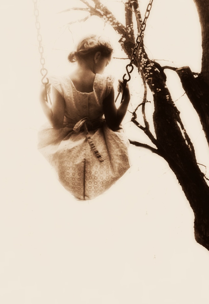 swinging tree by edie
