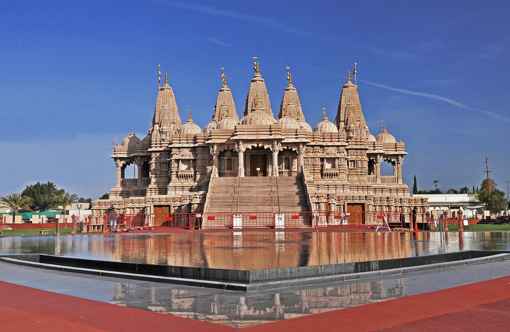 Hindu Temple  by joysfocus